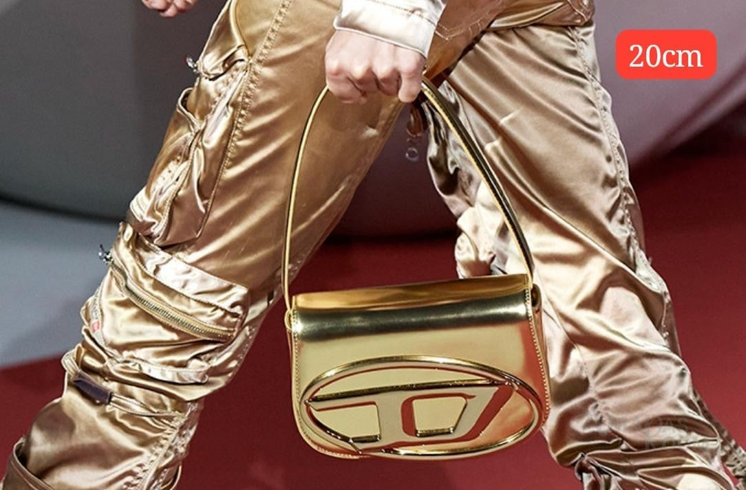Diesel 1DR Leather Shoulder Bag – Gold - View 5