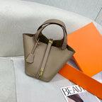Hermès Picotin Lock Bucket Bag - View 5