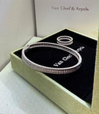 Van Cleef Perlée Diamonds Set
