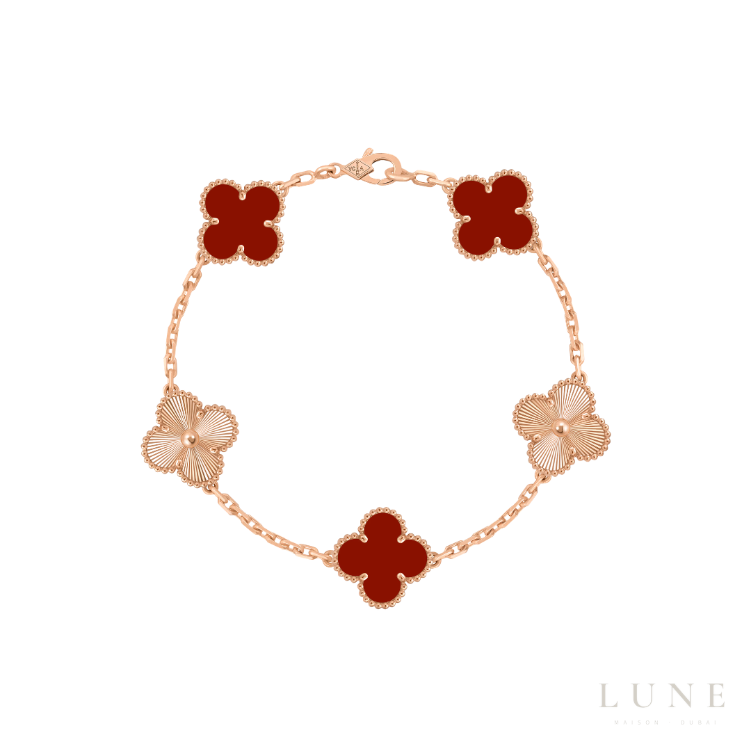 Van Cleef Vintage Alhambra 5 Motif