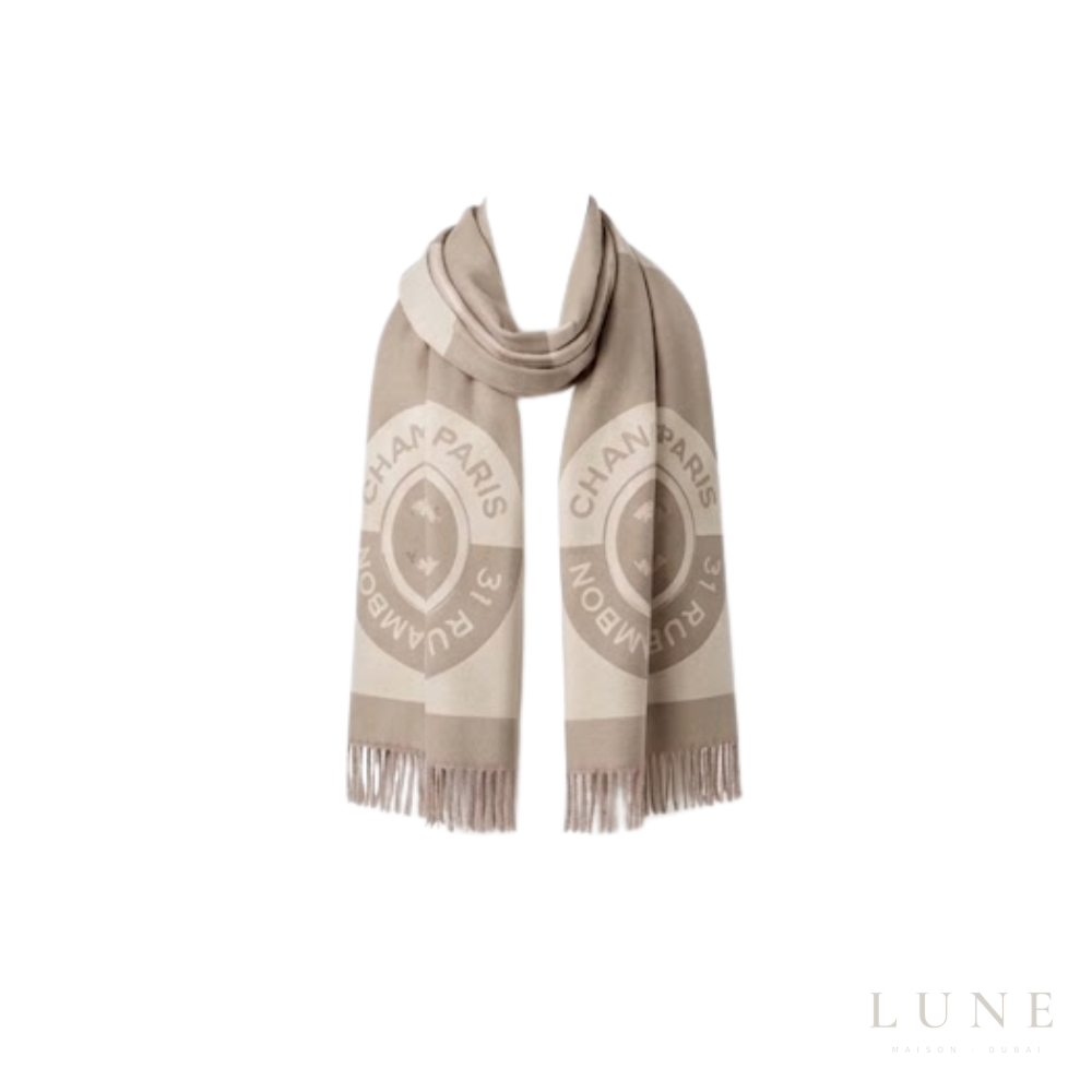 Chanel | Scarf CC31 Rue Beige - View 3