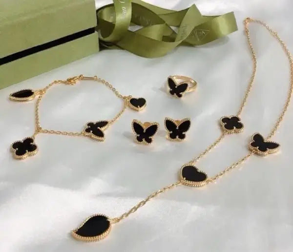 Van Cleef & Arpels Jewelry |