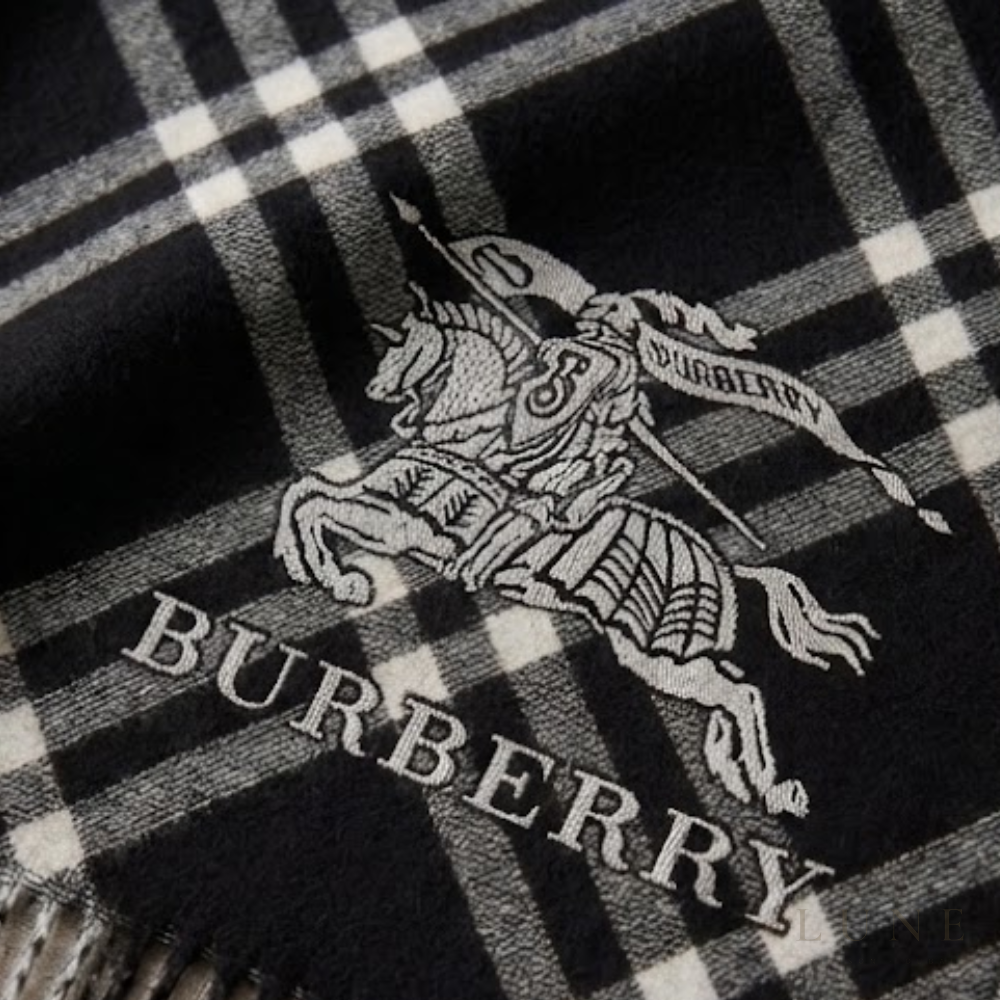 Burberry | Scarf Classic Check Black - View 2