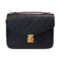 Louis Vuitton | Purse