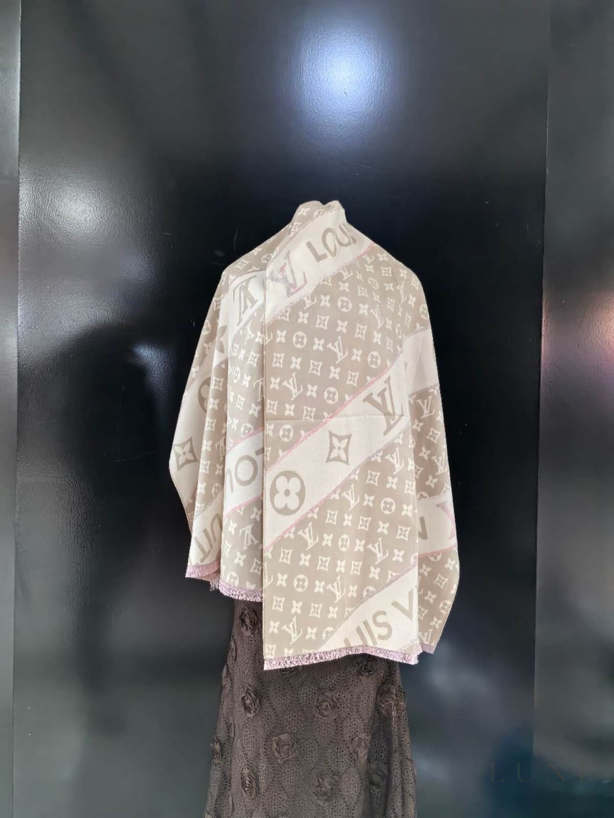 Louis Vuitton Monogram Shawl – Beige