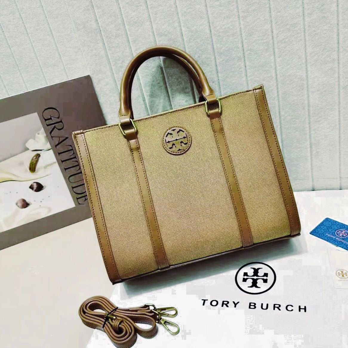 Premium Bag CB323831