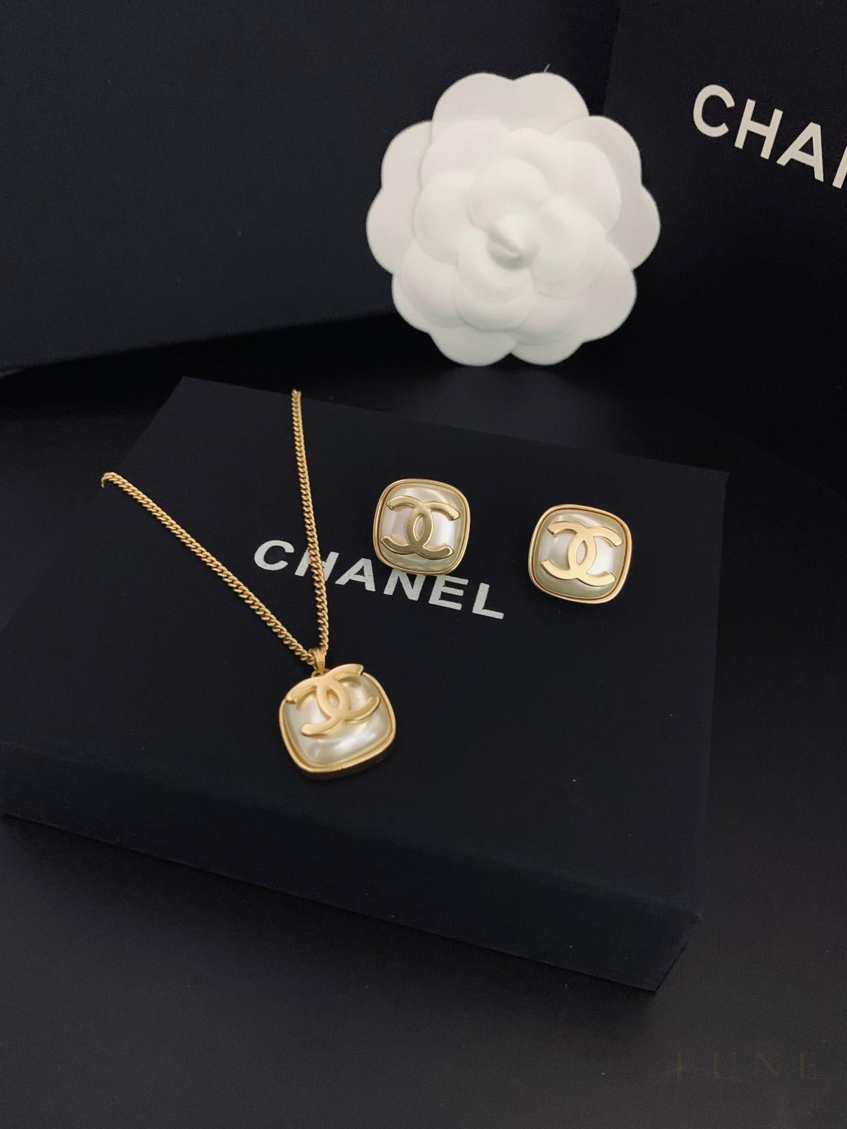 Chanel CC Set