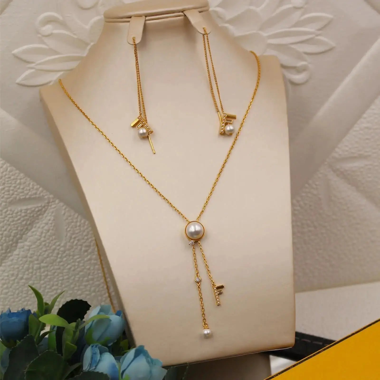 Fendi Jewelry |