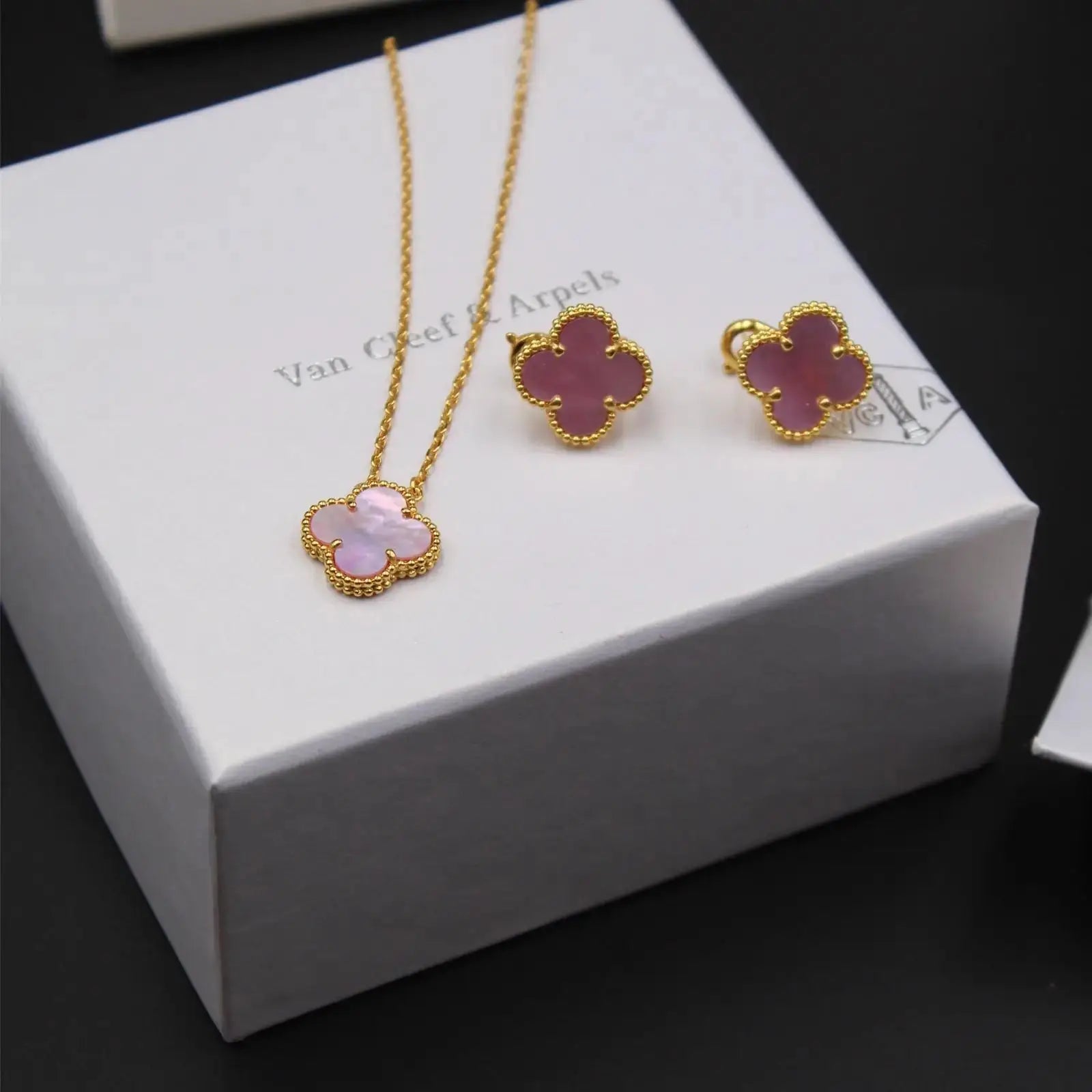 Van Cleef & Arpels Jewelry |