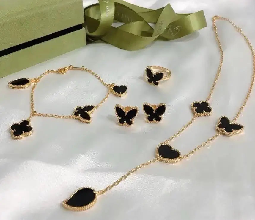 Van Cleef & Arpels Jewelry |